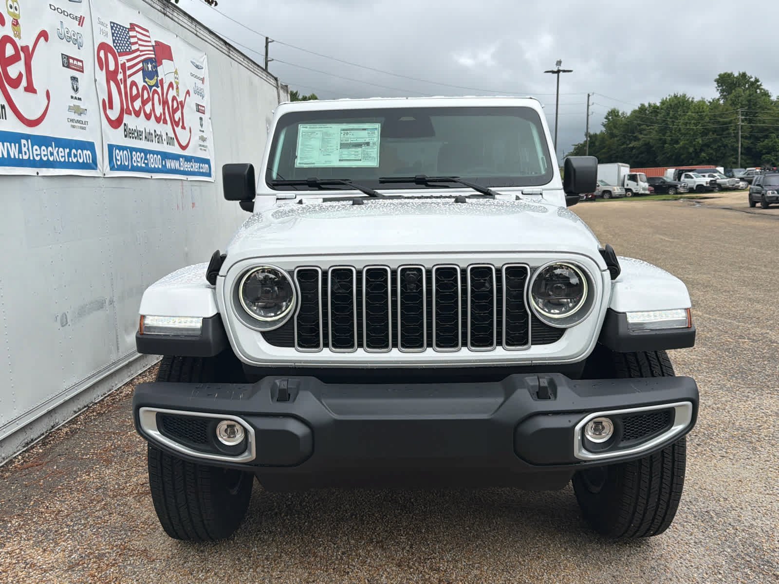 New 2026 Jeep Wrangler Unlimited Sahara AWD/4WD image 5