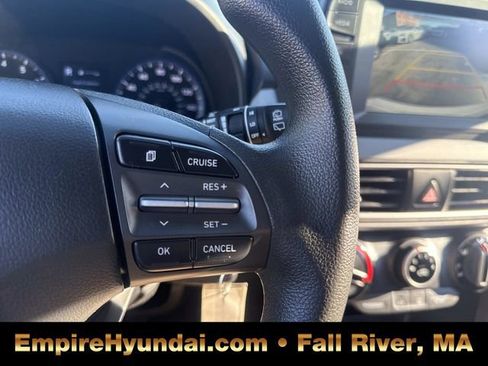 Used 2019 Hyundai Kona SE image 29