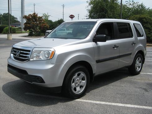 Used 2014 Honda Pilot LX image 3