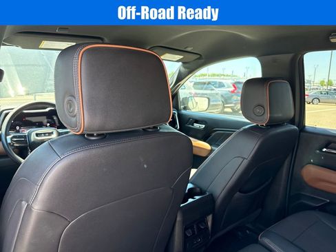 Used 2024 GMC Canyon AT4 w/ Canyon Safety Plus Package AWD/4WD image 19