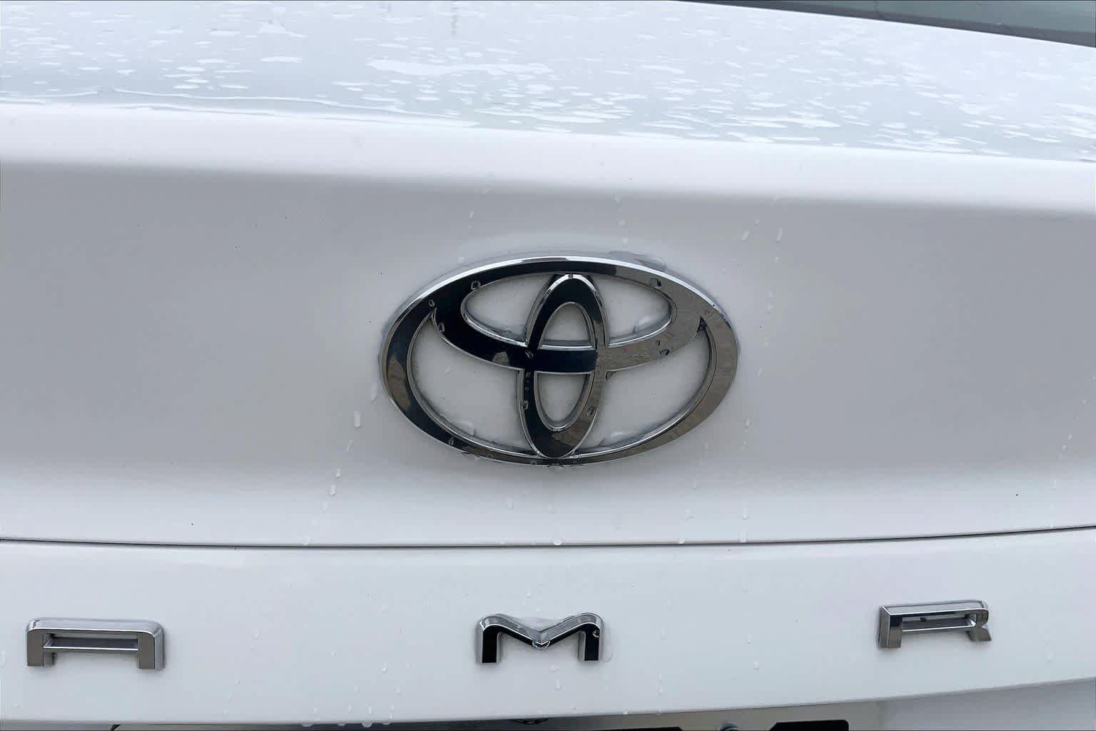 Used 2025 Toyota Camry LE w/ Convenience Package FWD image 30
