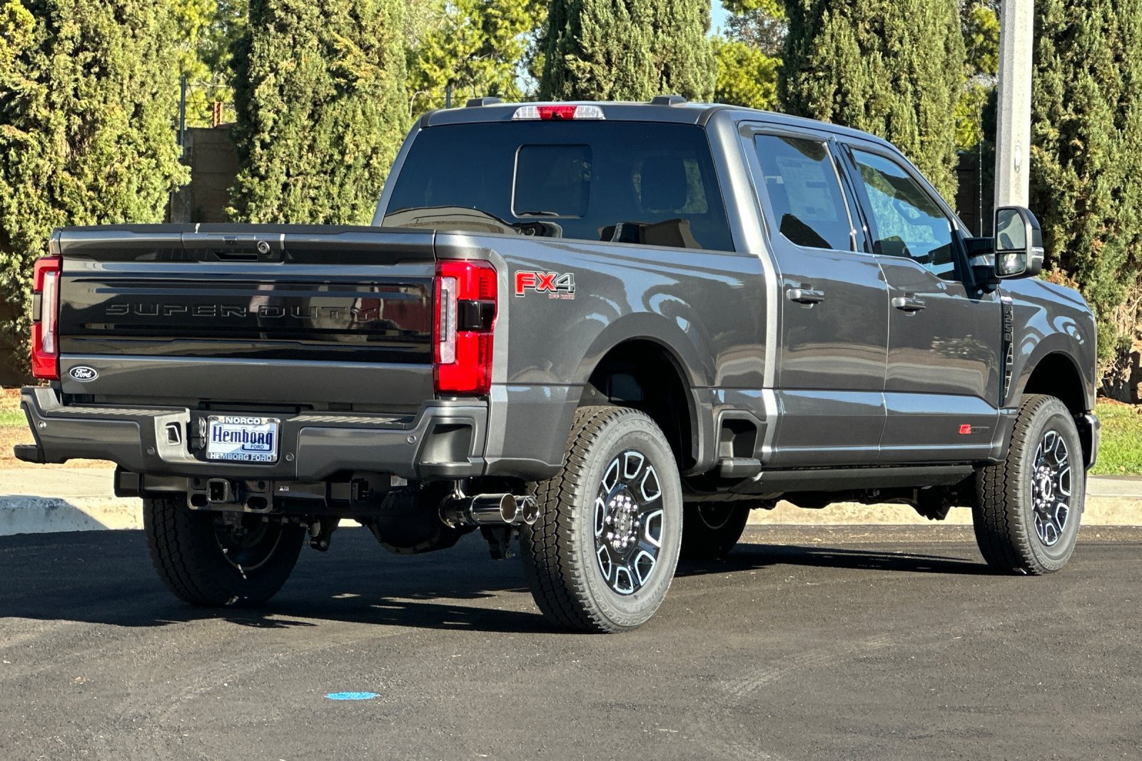 New 2027 Ford F250 Platinum w/ FX4 Off-Road Package AWD/4WD image 4