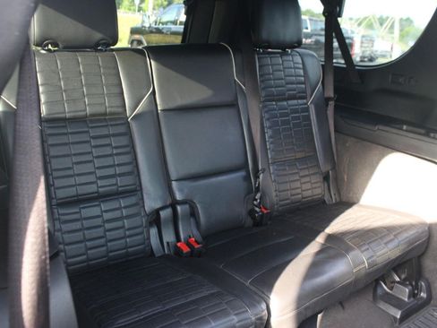 Used 2021 Cadillac Escalade ESV Sport Platinum AWD/4WD image 38