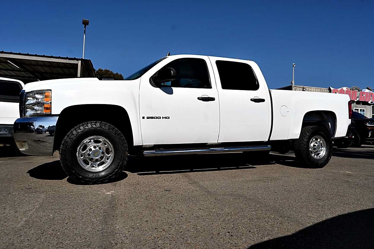 Used 2007 Chevrolet Silverado 2500 LT w/ 2LT Convenience Package RWD image 4