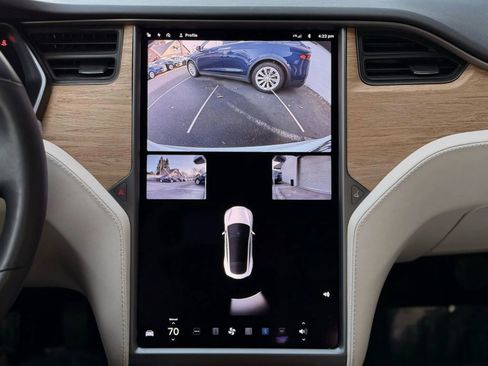 Used 2020 Tesla Model S Long Range image 17