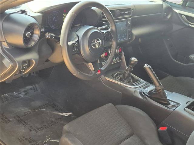 Used 2023 Toyota GR86 RWD image 9