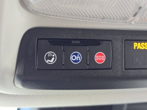 Used 2021 Chevrolet TrailBlazer LT w/ Convenience Package image 27