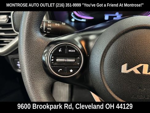 Used 2024 Kia Soul LX w/ Option Group 015 FWD image 21