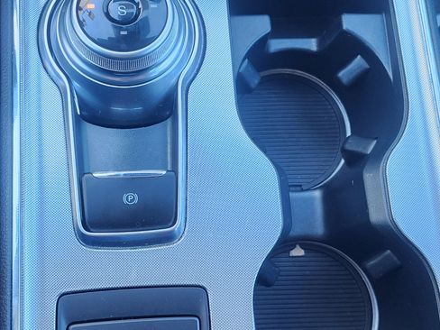 Used 2024 Ford Edge Titanium image 15