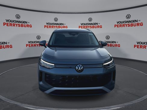 New 2026 Volkswagen Tiguan SE image 3