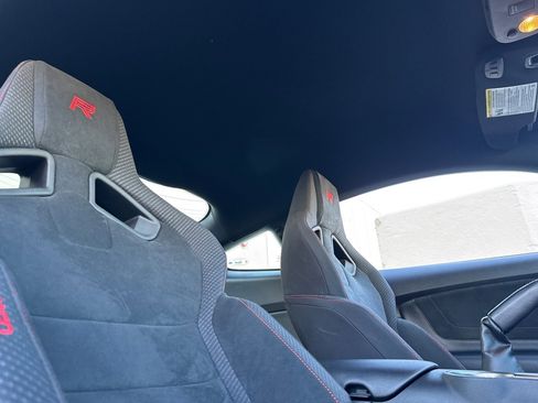 Used 2016 Ford Mustang Shelby GT350R w/ GT350R Equipment Group 920A image 15