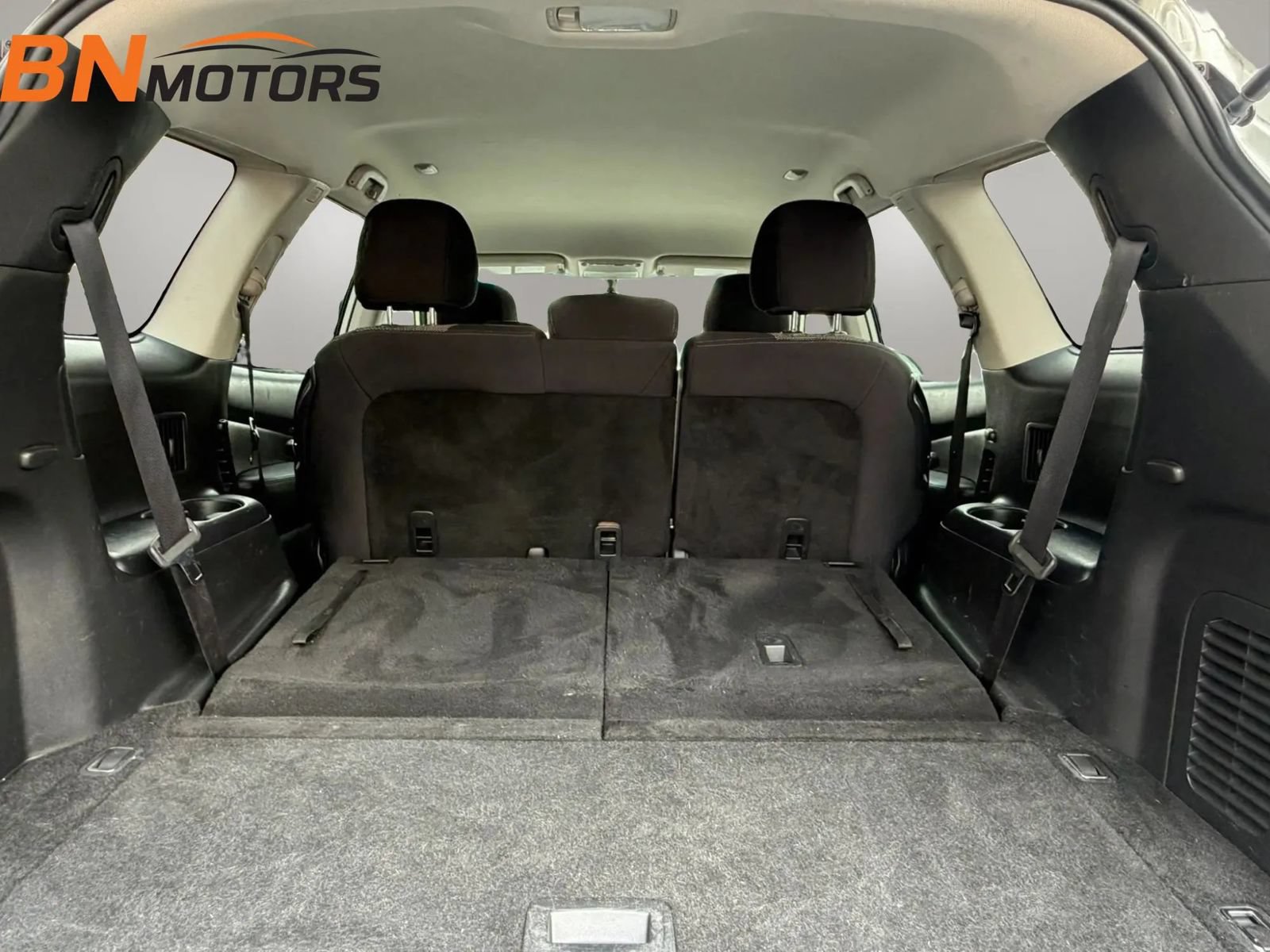 Used 2018 Nissan Pathfinder SV AWD/4WD image 23