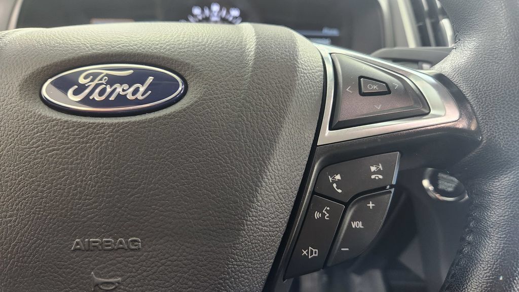 Used 2024 Ford Edge SEL AWD/4WD image 12