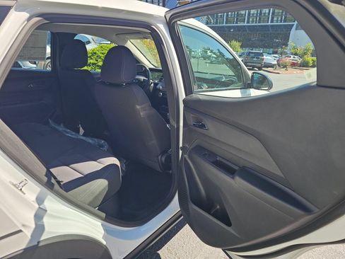 New 2027 Chevrolet Bolt LT FWD image 15