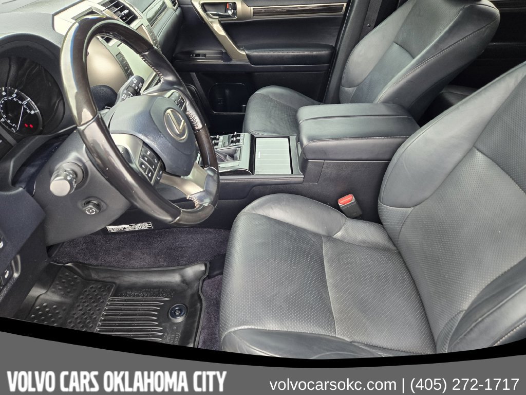 Used 2020 Lexus GX 460 Luxury w/ Luxury Sport Package AWD/4WD image 10