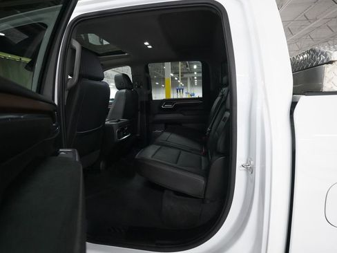 Used 2024 GMC Sierra 2500 Denali w/ Denali Reserve Package AWD/4WD image 10