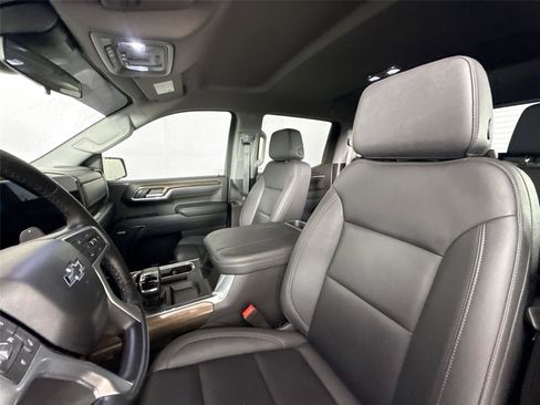 Used 2024 Chevrolet Silverado 1500 RST w/ Convenience Package II image 15