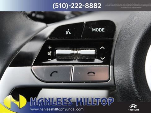 Used 2023 Hyundai Elantra Limited image 30