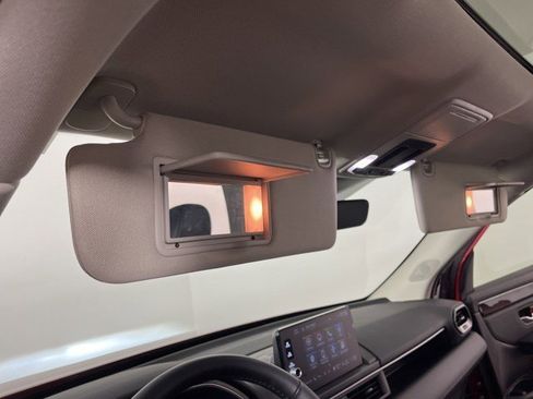 Used 2025 Honda Pilot Touring image 32