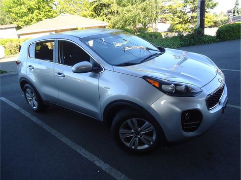Used 2019 Kia Sportage LX AWD/4WD image 4