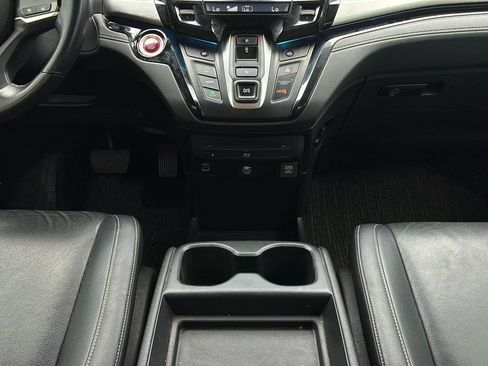 Used 2022 Honda Odyssey Touring image 23