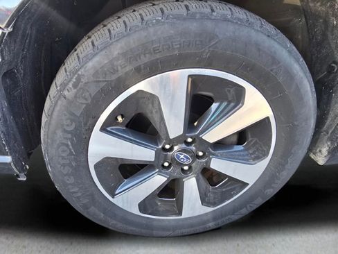 Used 2018 Subaru Forester 2.5i Premium image 18