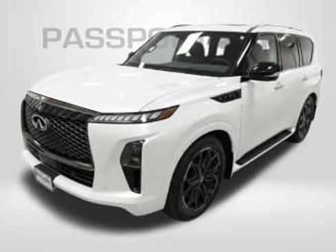 Certified 2026 INFINITI QX80 4WD w/ Sport Exterior Package image 16
