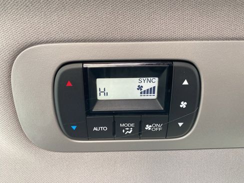 Used 2023 Honda Odyssey EX-L image 23