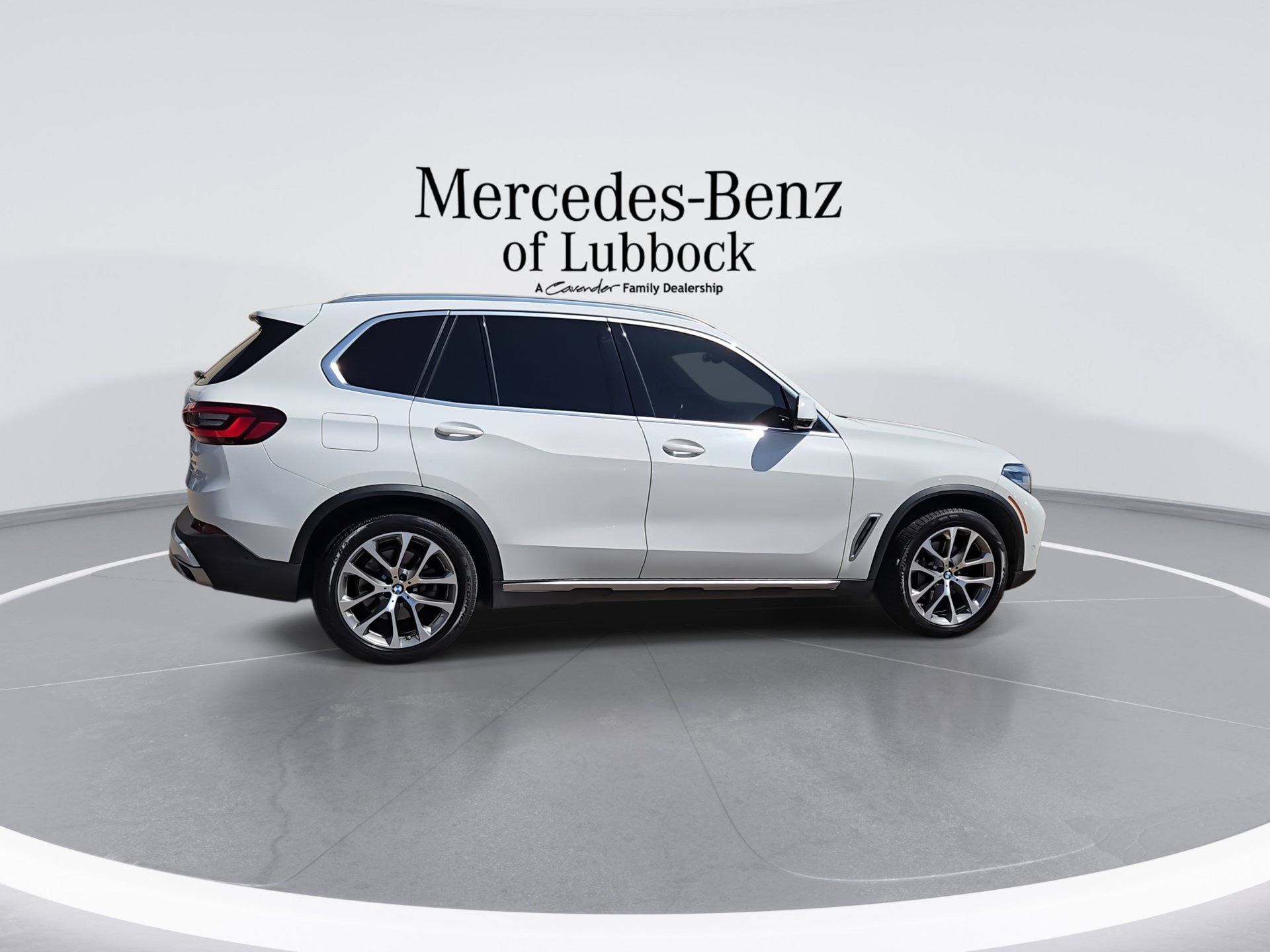 Used 2020 BMW X5 xDrive40i w/ Premium Package AWD/4WD image 9