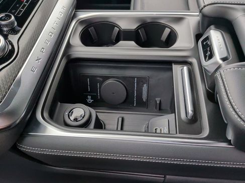 New 2027 Ford Expedition Platinum w/ Stealth Appearance Package AWD/4WD image 33