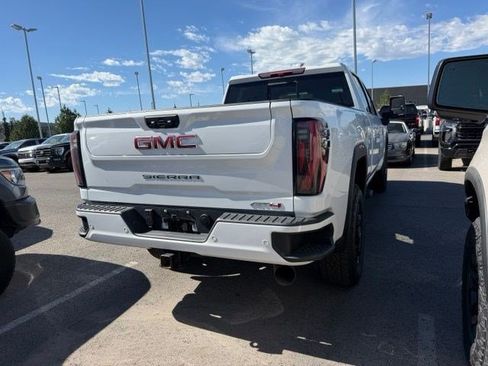 Used 2025 GMC Sierra 2500 AT4 AWD/4WD image 7