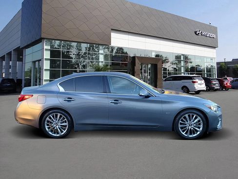 Used 2019 INFINITI Q50 Luxe image 4