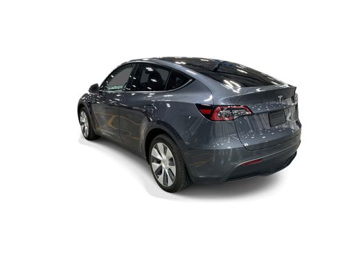 Certified 2023 Tesla Model Y Long Range AWD/4WD image 4