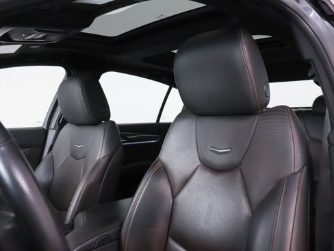 Used 2022 Cadillac CT5 Sport w/ Climate Package image 11