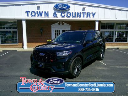 Used 2025 Ford Explorer ST