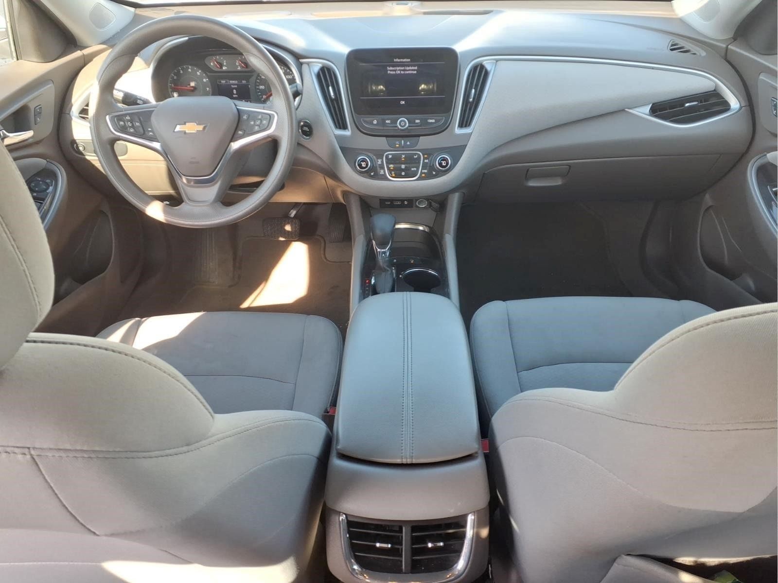Used 2024 Chevrolet Malibu LT FWD image 7