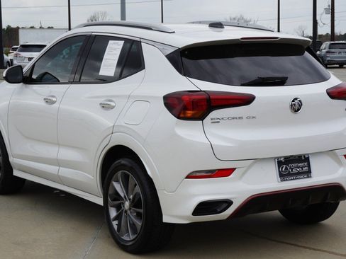Used 2023 Buick Encore GX Essence w/ Experience Buick Package image 8