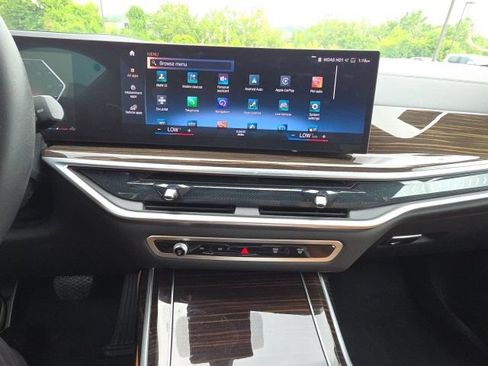 Used 2023 BMW X7 xDrive40i AWD/4WD image 18