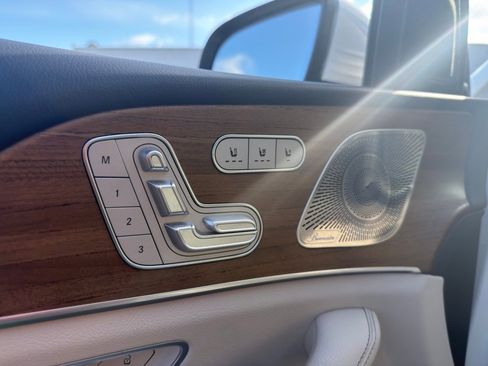 Certified 2022 Mercedes-Benz GLS 450 4MATIC image 12