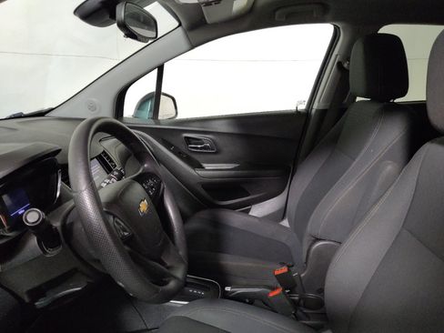 Used 2020 Chevrolet Trax LS w/ Tint and Cruise Package FWD image 17