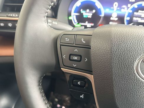 New 2026 Toyota Crown Signia AWD/4WD image 19