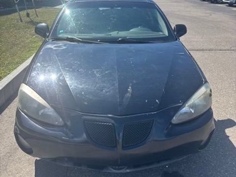 Used 2007 Pontiac Grand Prix w/ Sun And Sound Package FWD image 2