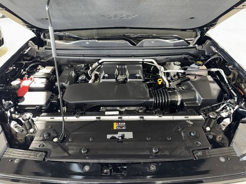 Used 2025 GMC Canyon Denali image 34