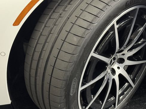 Certified 2023 Mercedes-Benz EQS 580 4MATIC Sedan image 18