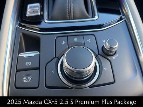 New 2025 MAZDA CX-5 AWD 2.5 S w/ Premium Plus Pkg image 19