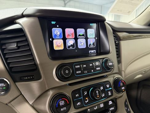 Used 2017 GMC Yukon XL Denali image 22