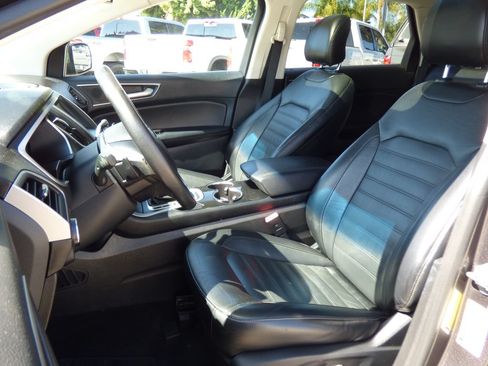 Used 2015 Ford Edge SEL w/ Equipment Group 201A AWD/4WD image 23