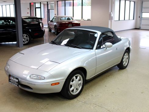 Used 1991 MAZDA MX-5 Miata image 3