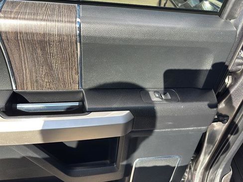 Certified 2020 Ford F250 Lariat w/ Lariat Value Package image 17