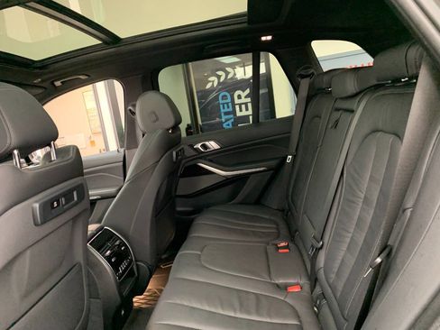 Used 2019 BMW X5 xDrive40i w/ Premium Package 2 image 11